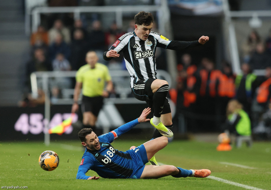 بعد 18 ترجيحية.. نيوكاسل يعبر بورنموث إلى الدور الرابع