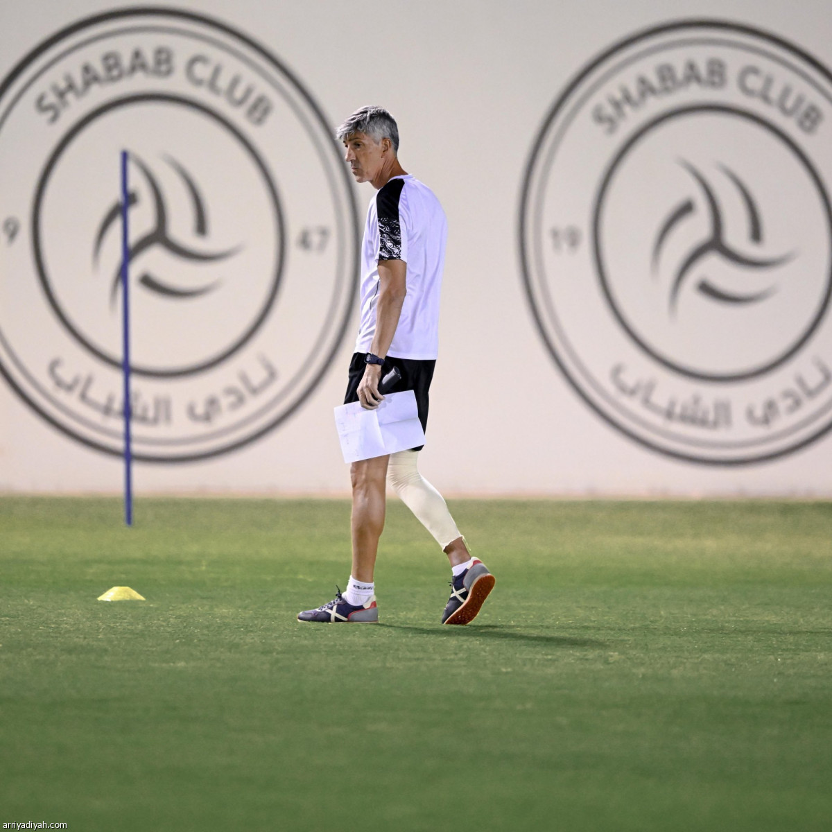 الشباب يتأهب