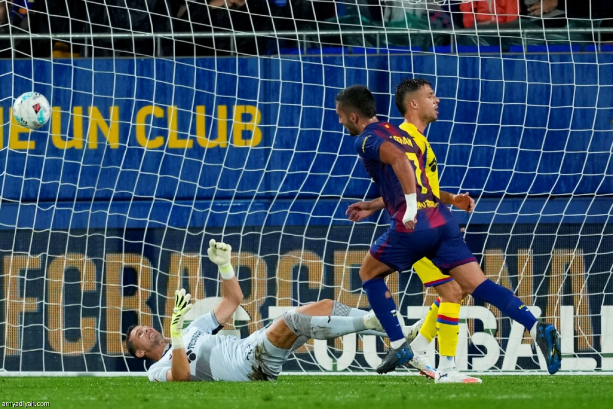 برشلونة يستعرض