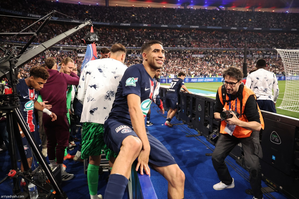 سهرة ذهبية في باريس