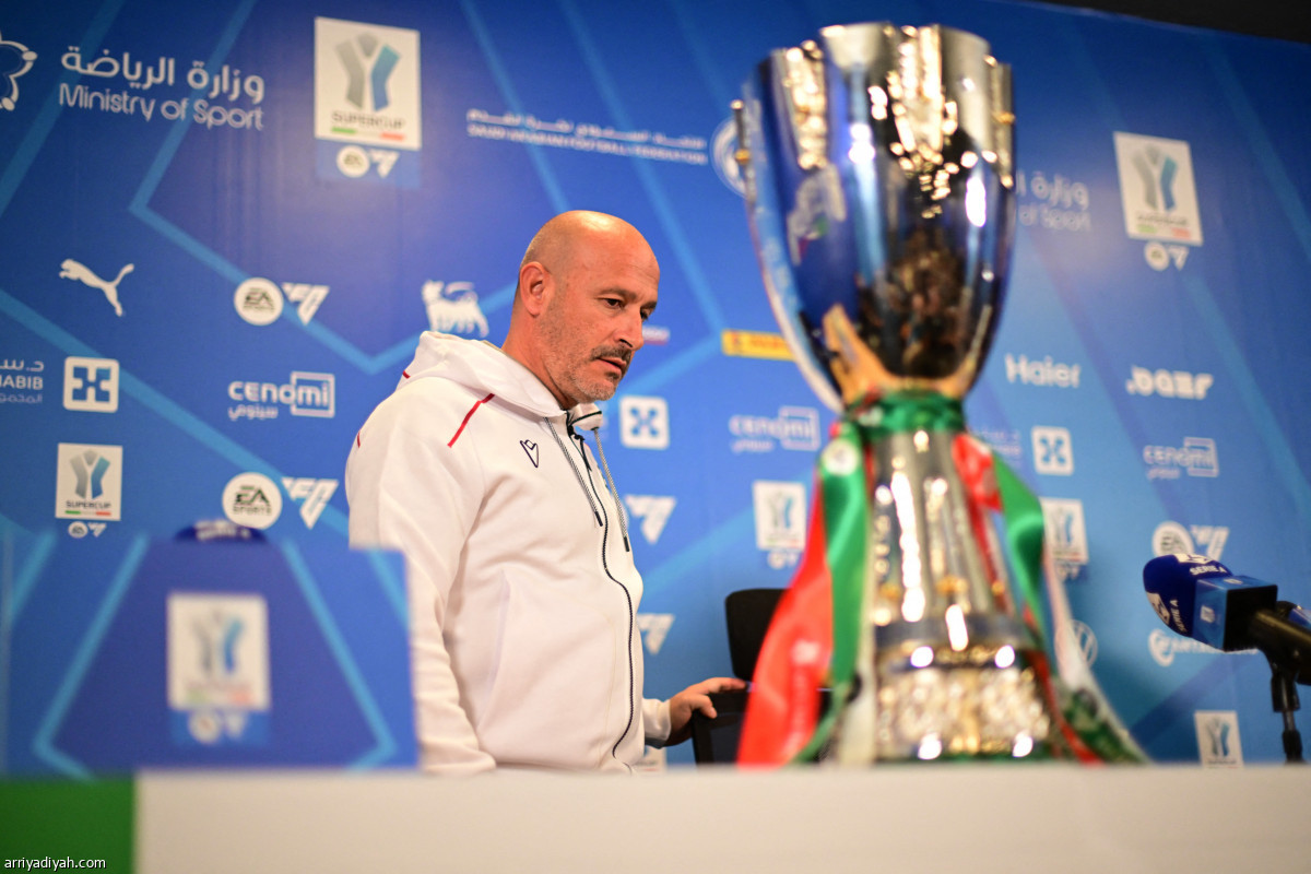 إيتاليانو يراقب