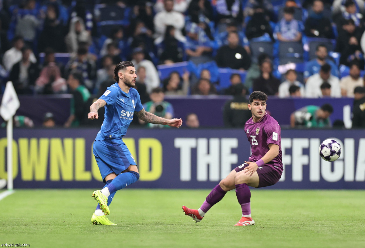 الهلال لا يتوقف