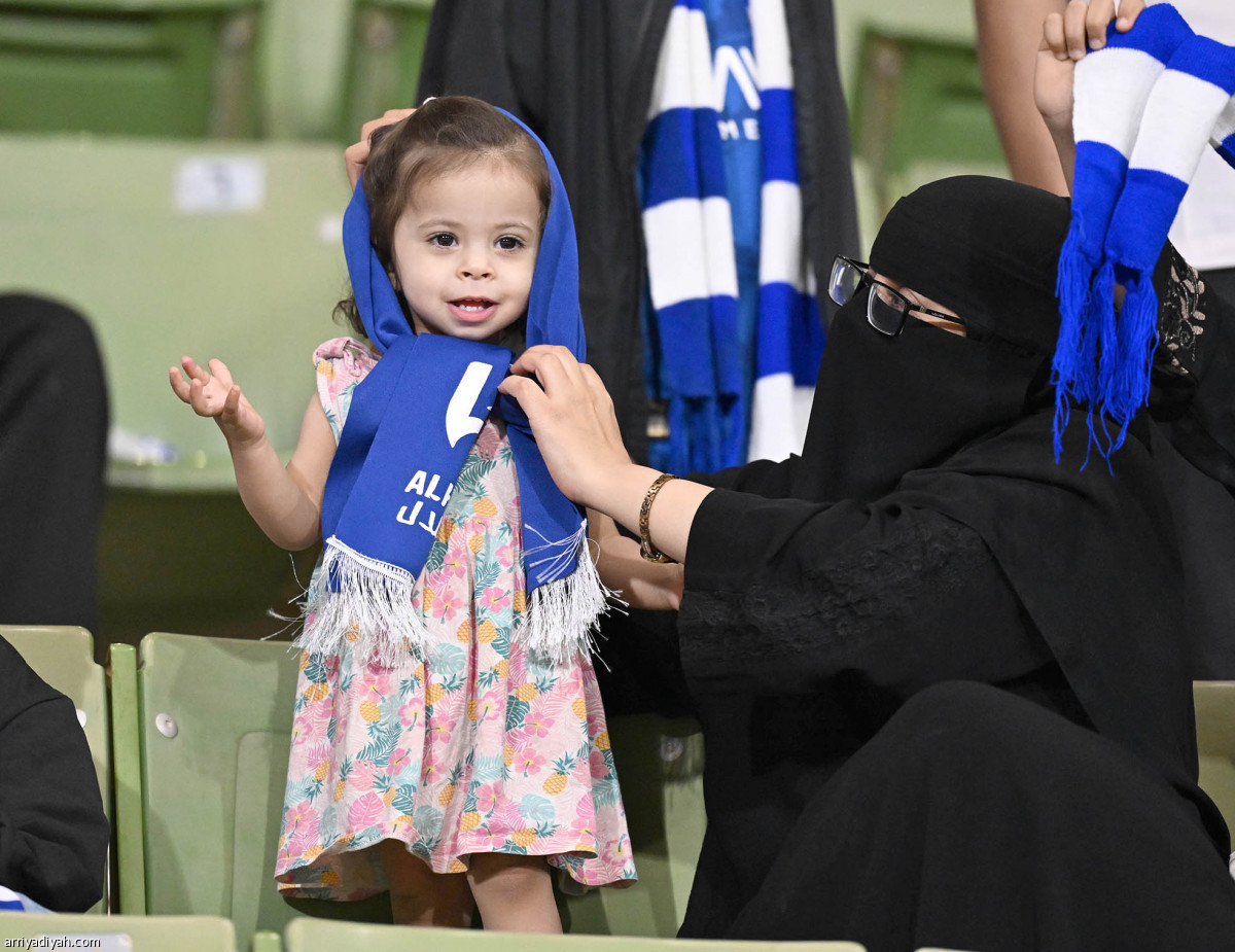 الهلال يرد بالأربعة